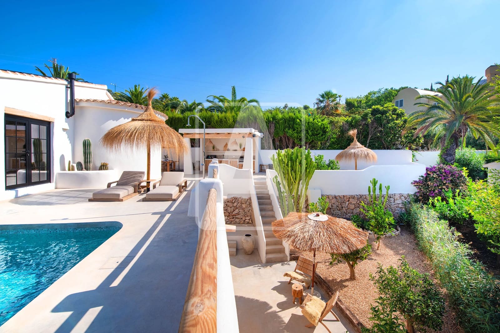 Chalet de 3 habitaciones en Benissa en venta con garaje - 2.495.000 € (Ref: 9976658)