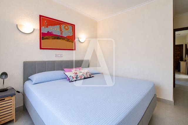 4 soveværelse Villa til salg i Moraira, Teulada-Moraira med swimmingpool garage - € 675.000 (Ref: 9994580)
