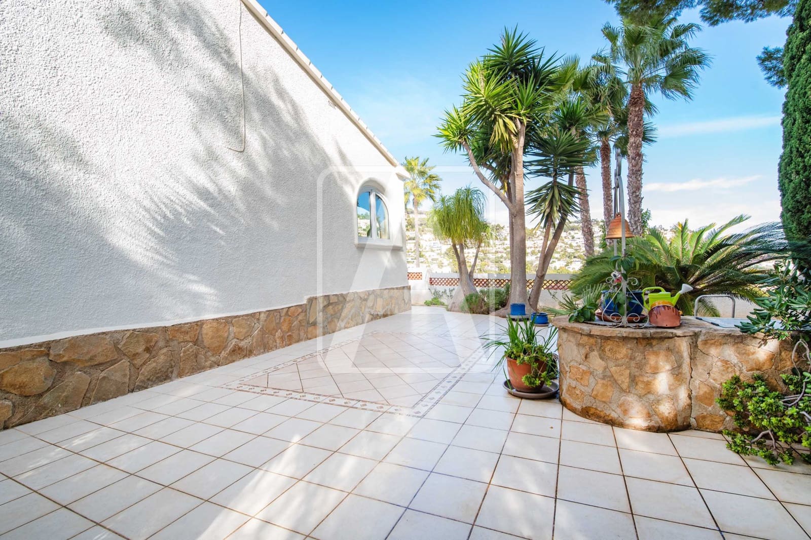 4 soveværelse Villa til salg i Moraira med swimmingpool garage - € 675.000 (Ref: 9994580)