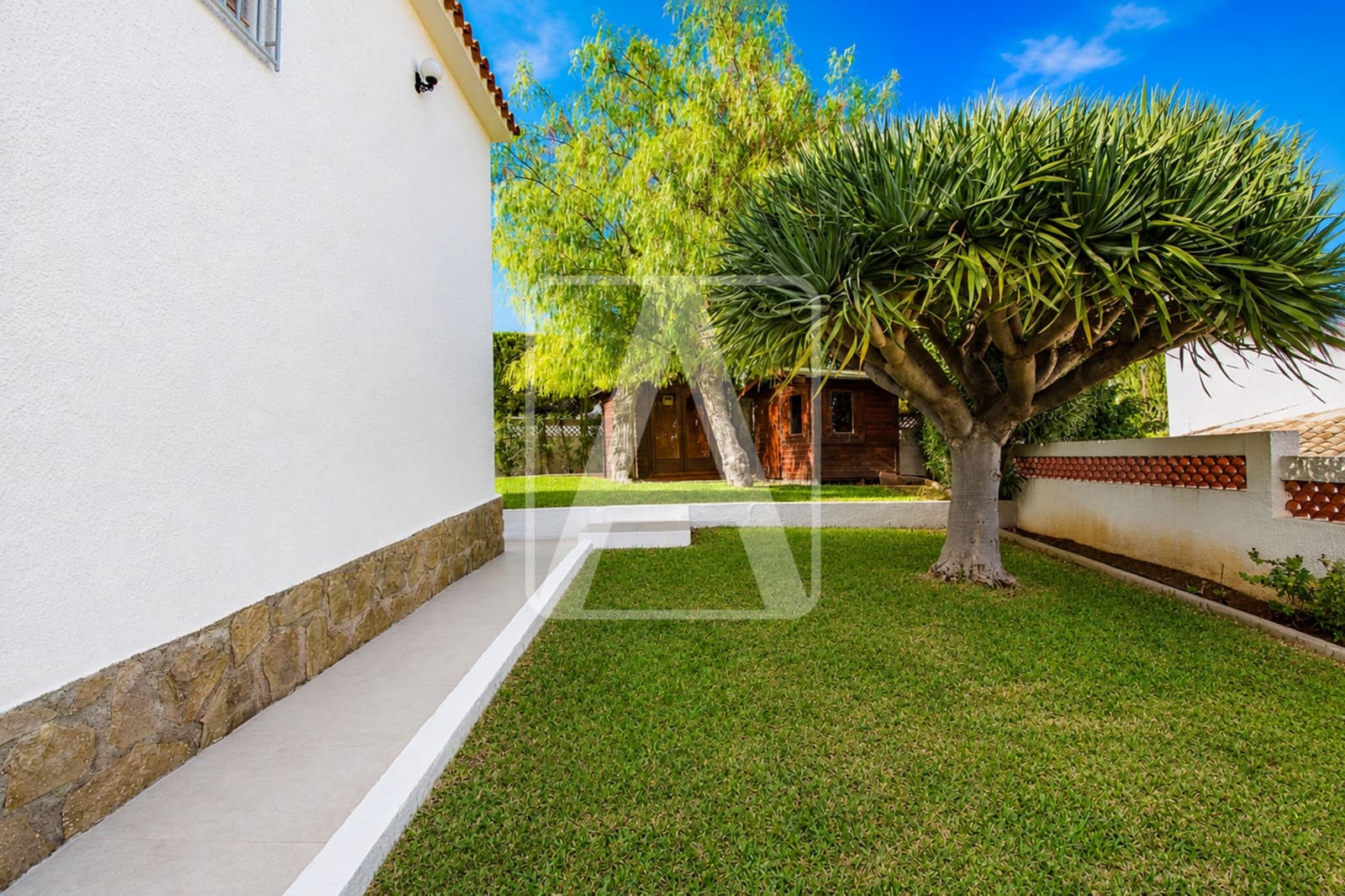 4 soveværelse Villa til salg i Moraira med swimmingpool garage - € 675.000 (Ref: 9994580)