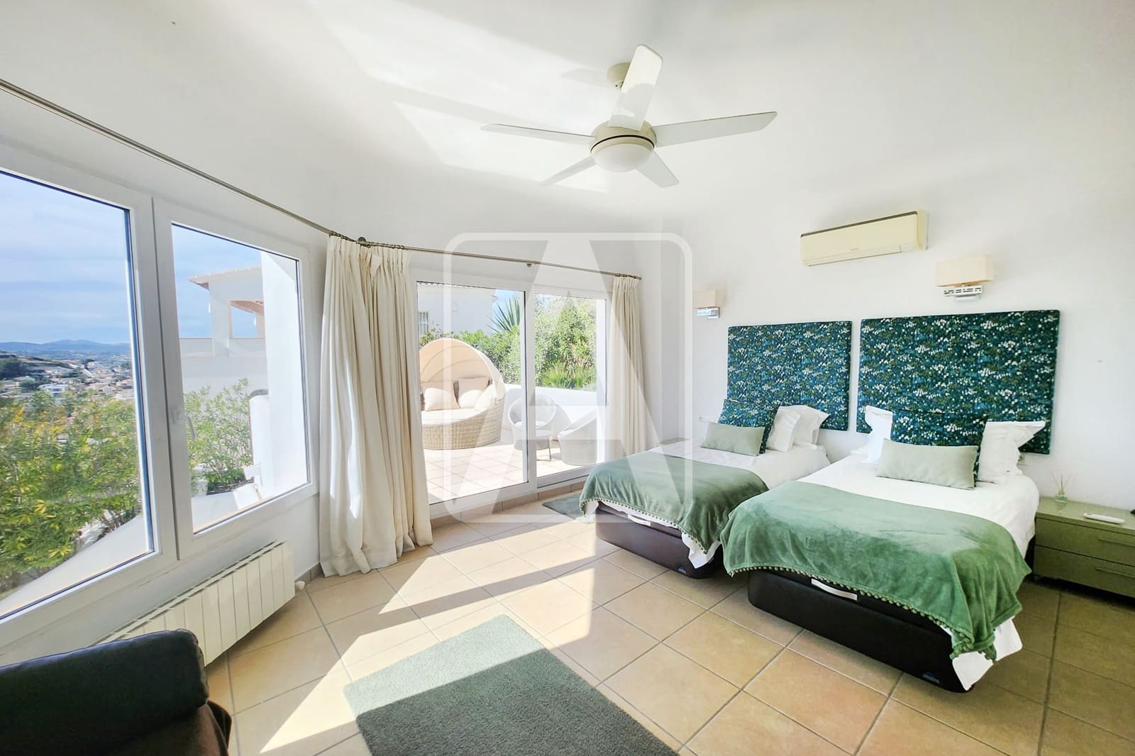 Chalet de 4 habitaciones en Moraira en venta con piscina garaje - 1.450.000 € (Ref: 9997920)