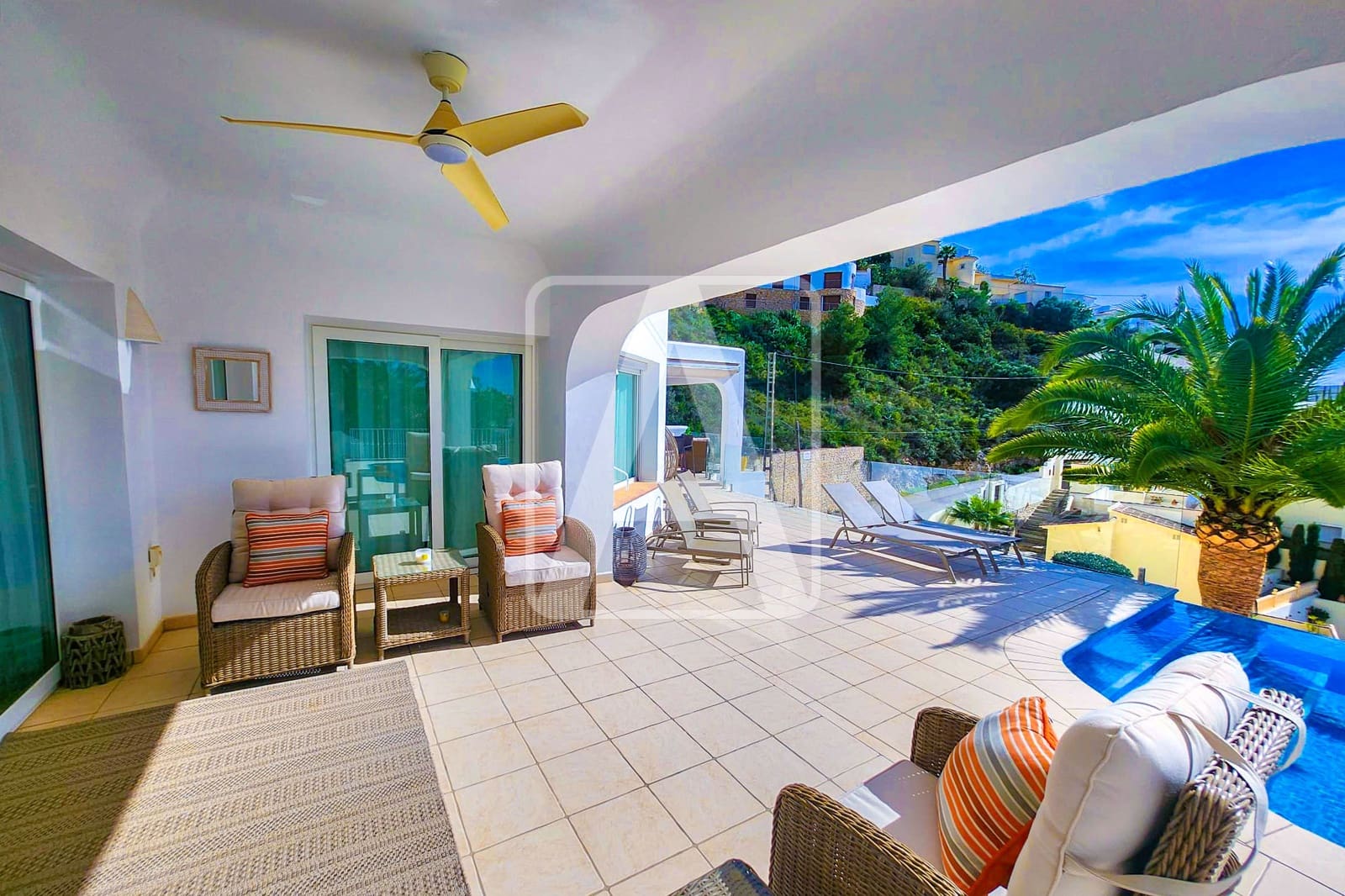 Chalet de 4 habitaciones en Moraira en venta con piscina garaje - 1.450.000 € (Ref: 9997920)