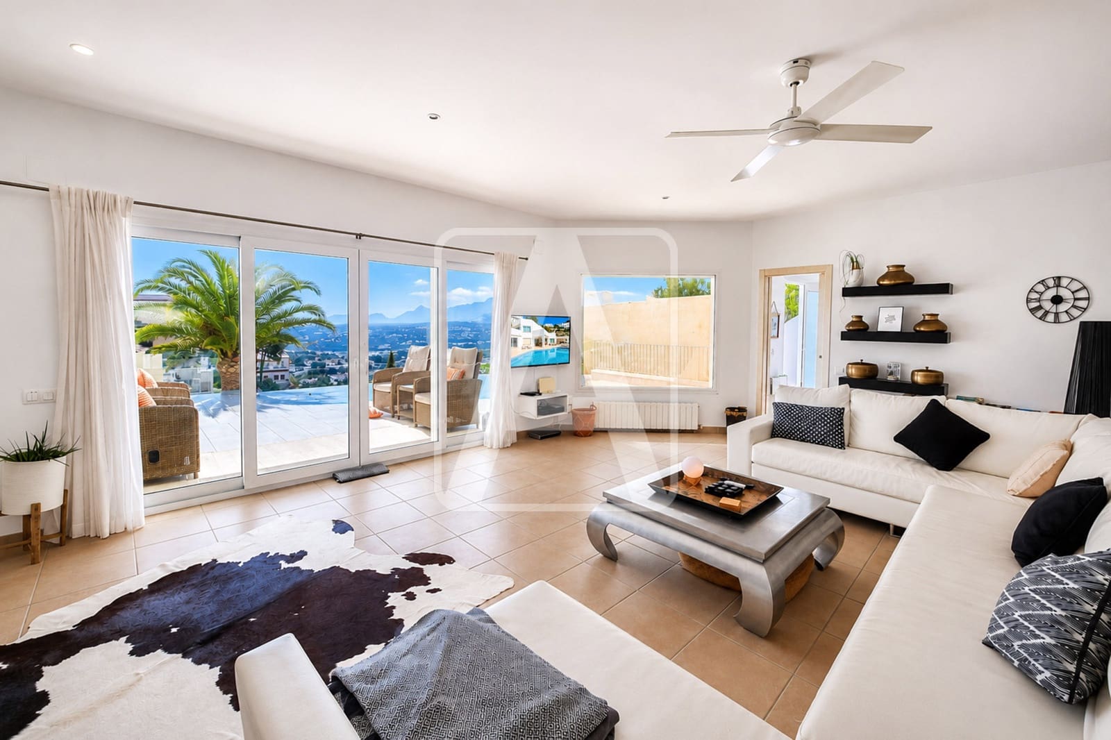 Chalet de 4 habitaciones en Moraira en venta con piscina garaje - 1.450.000 € (Ref: 9997920)