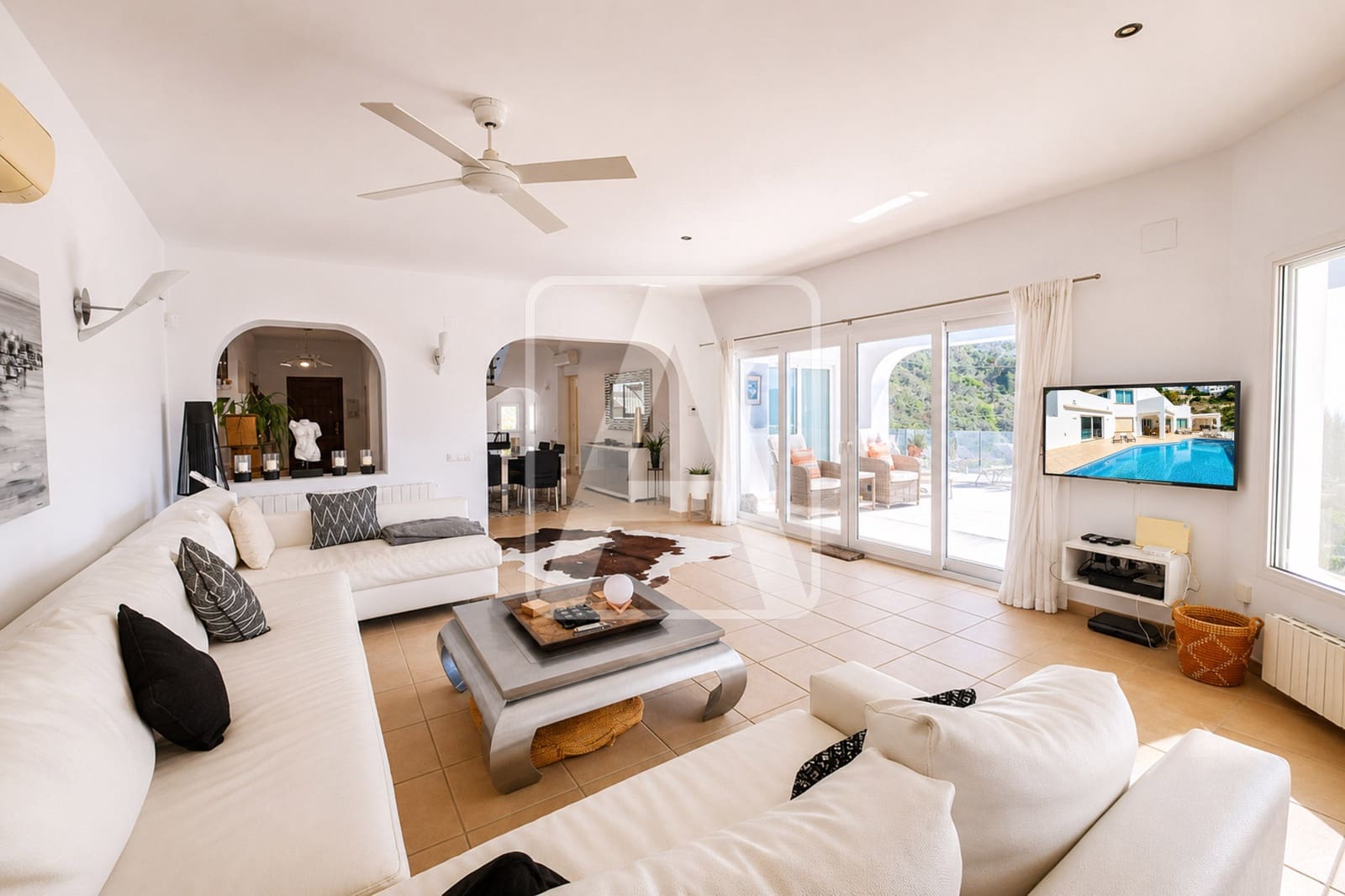 Chalet de 4 habitaciones en Moraira en venta con piscina garaje - 1.450.000 € (Ref: 9997920)
