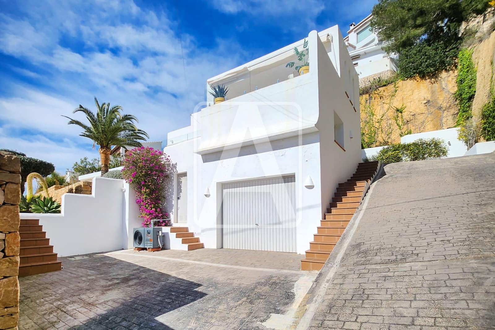 Chalet de 4 habitaciones en Moraira en venta con piscina garaje - 1.450.000 € (Ref: 9997920)