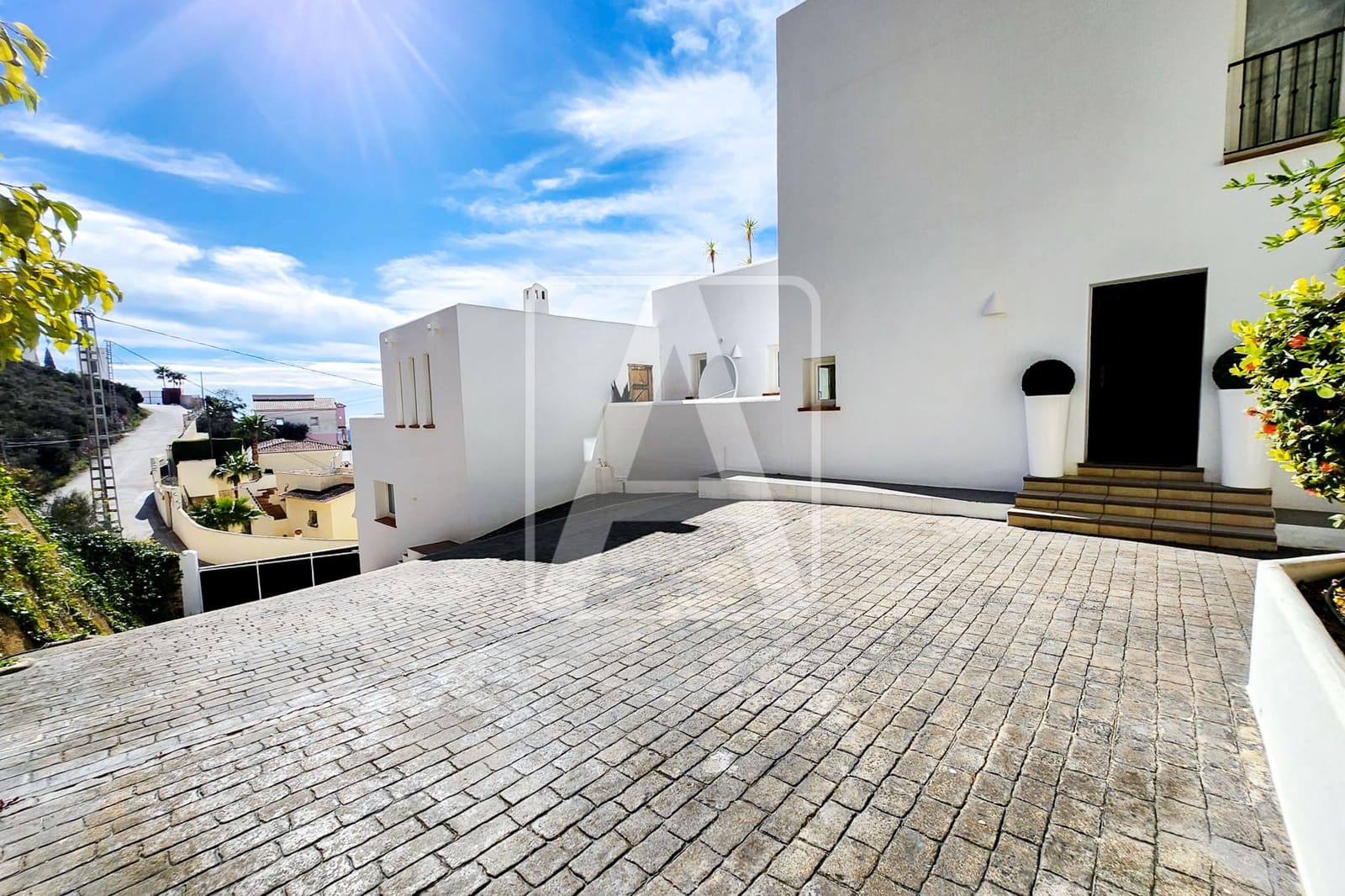 Chalet de 4 habitaciones en Moraira en venta con piscina garaje - 1.450.000 € (Ref: 9997920)