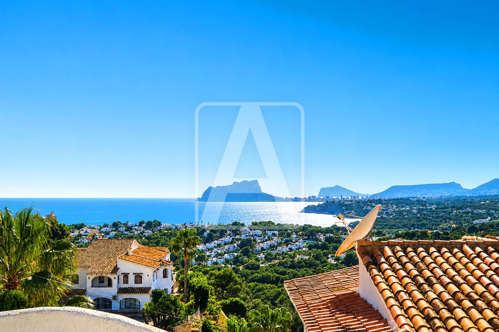 Chalet de 4 habitaciones en Moraira en venta con piscina garaje - 1.450.000 € (Ref: 9997920)