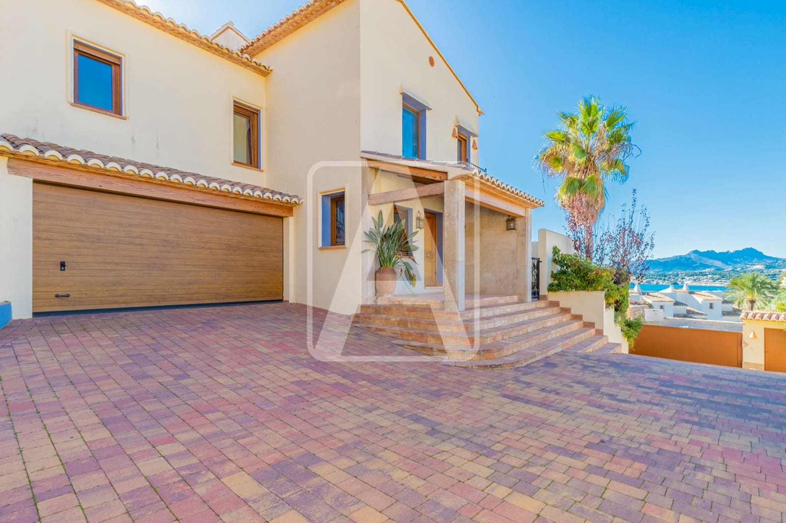 4 soveværelse Villa til salg i Moraira med swimmingpool garage - € 2.950.000 (Ref: 9997921)