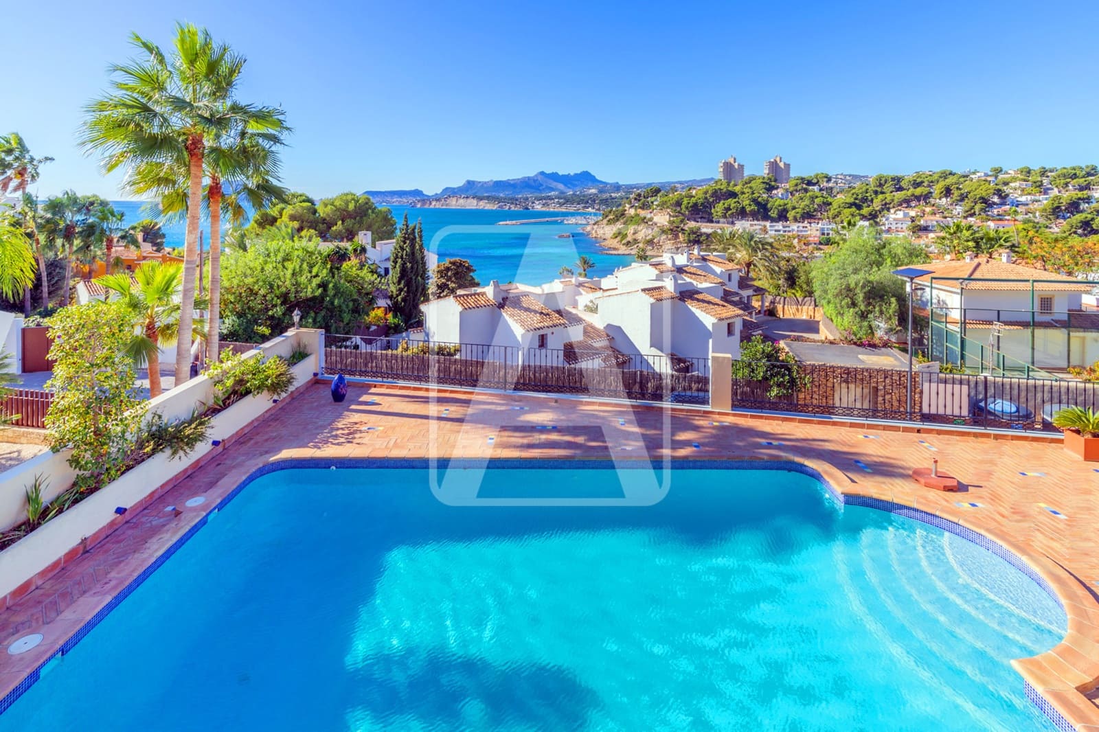 4 soveværelse Villa til salg i Moraira med swimmingpool garage - € 2.950.000 (Ref: 9997921)