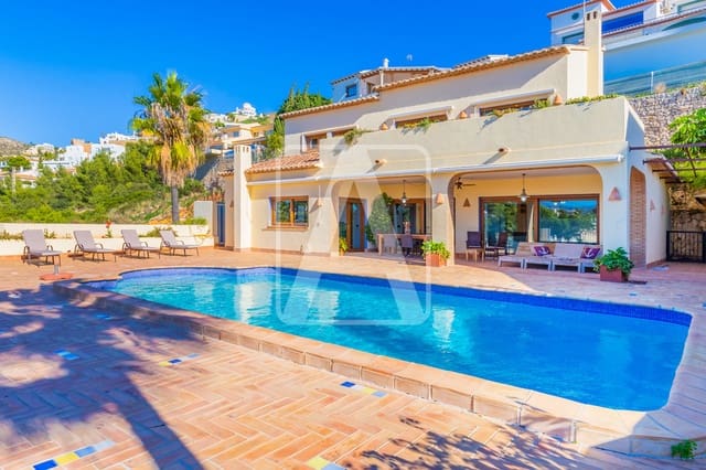 4 soveværelse Villa til salg i Moraira, Teulada-Moraira med swimmingpool garage - € 2.950.000 (Ref: 9997921)