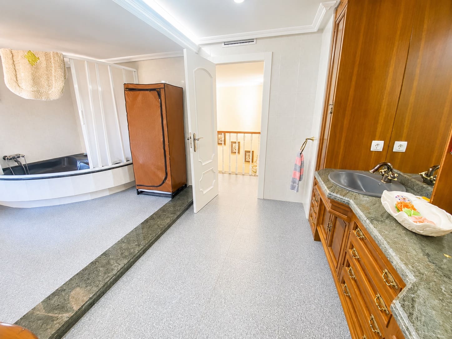 Chalet de 8 habitaciones en Cabo Roig en venta con piscina garaje - 1.490.000 € (Ref: 10004302)