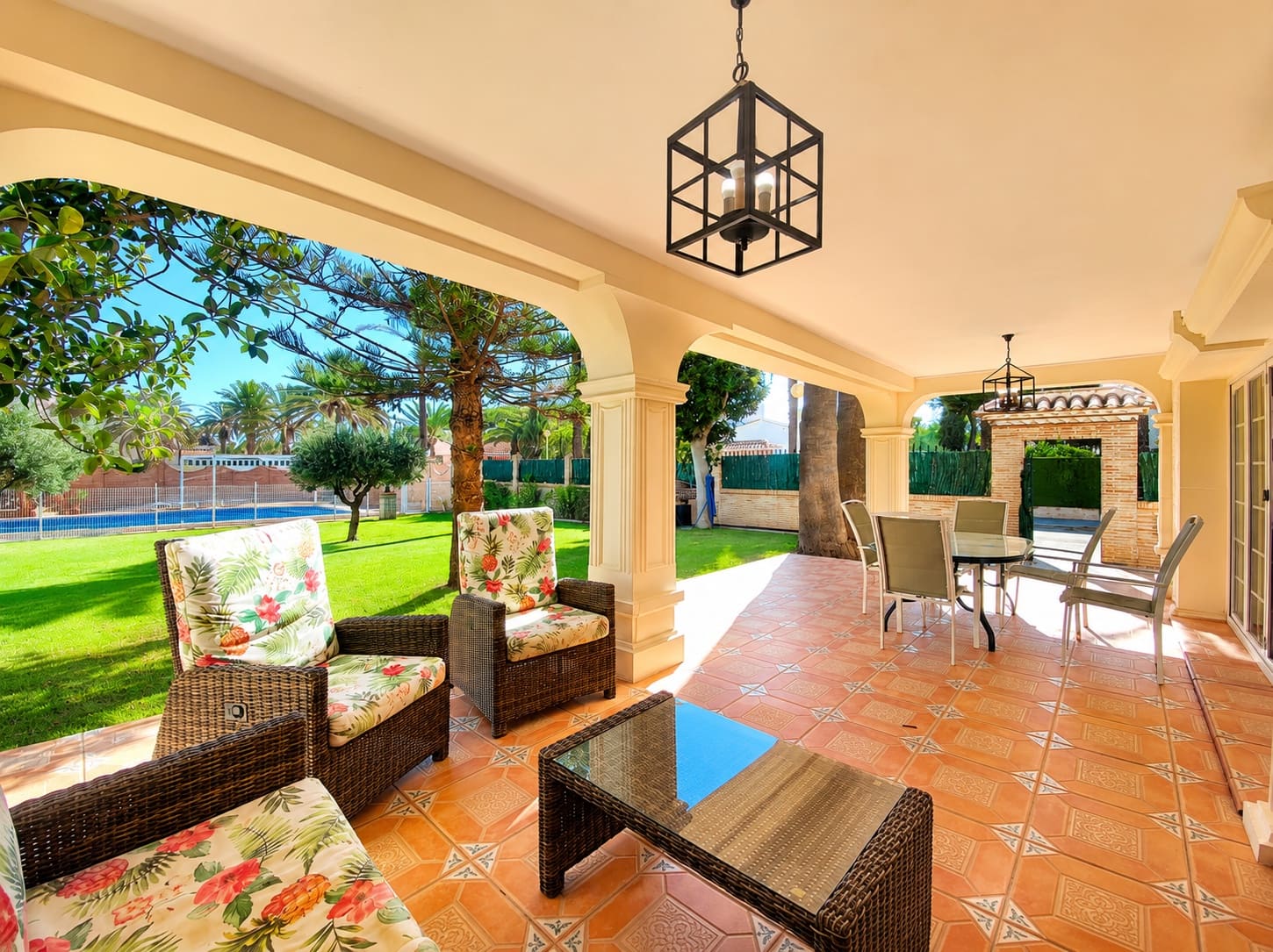 8 slaapkamer Villa te koop in Cabo Roig met zwembad garage - € 1.490.000 (Ref: 10004305)