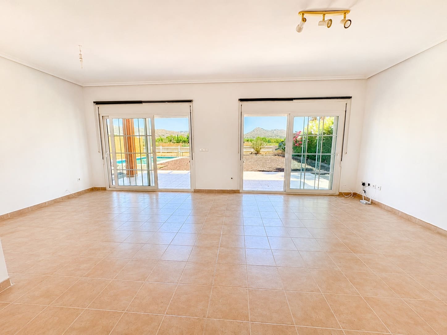 2 slaapkamer Villa te koop in Banos y Mendigo met zwembad - € 329.500 (Ref: 10004306)