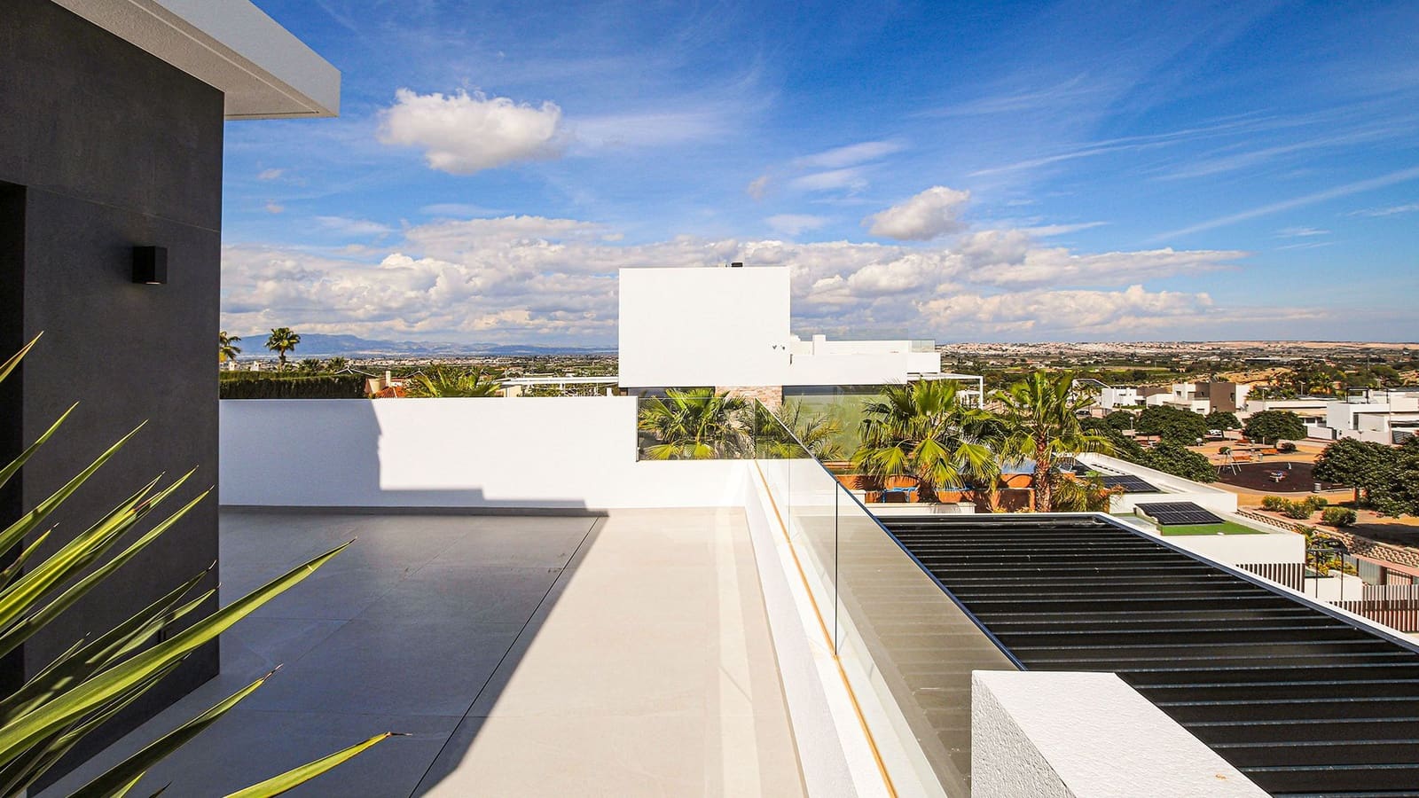 5 camera da letto Villa in vendita in Ciudad Quesada con piscina garage - 814.500 € (Rif: 10011908)
