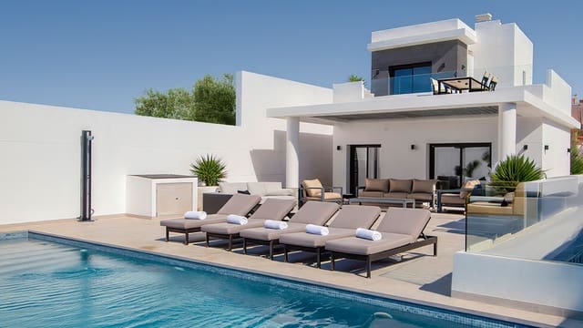 5 camera da letto Villa in vendita in Ciudad Quesada, Rojales con piscina garage - 814.500 € (Rif: 10011908)