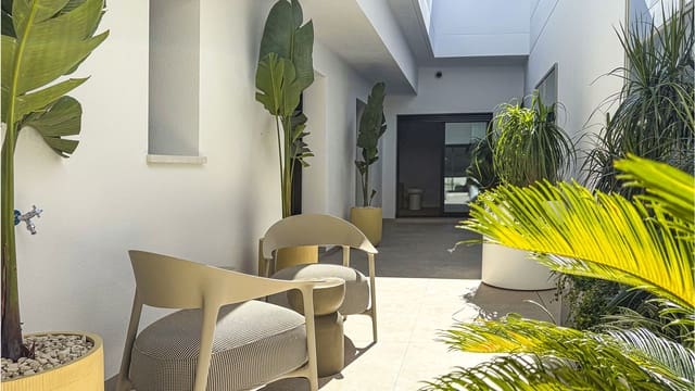 Chalet de 4 habitaciones en Ciudad Quesada, Rojales en venta con piscina garaje - 810.750 € (Ref: 10011909)