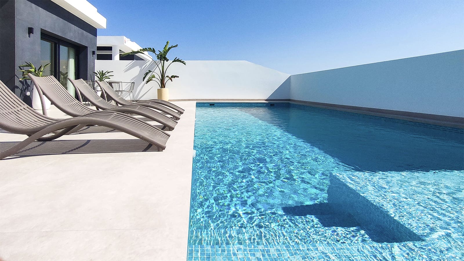 Chalet de 4 habitaciones en Ciudad Quesada en venta con piscina garaje - 810.750 € (Ref: 10011909)