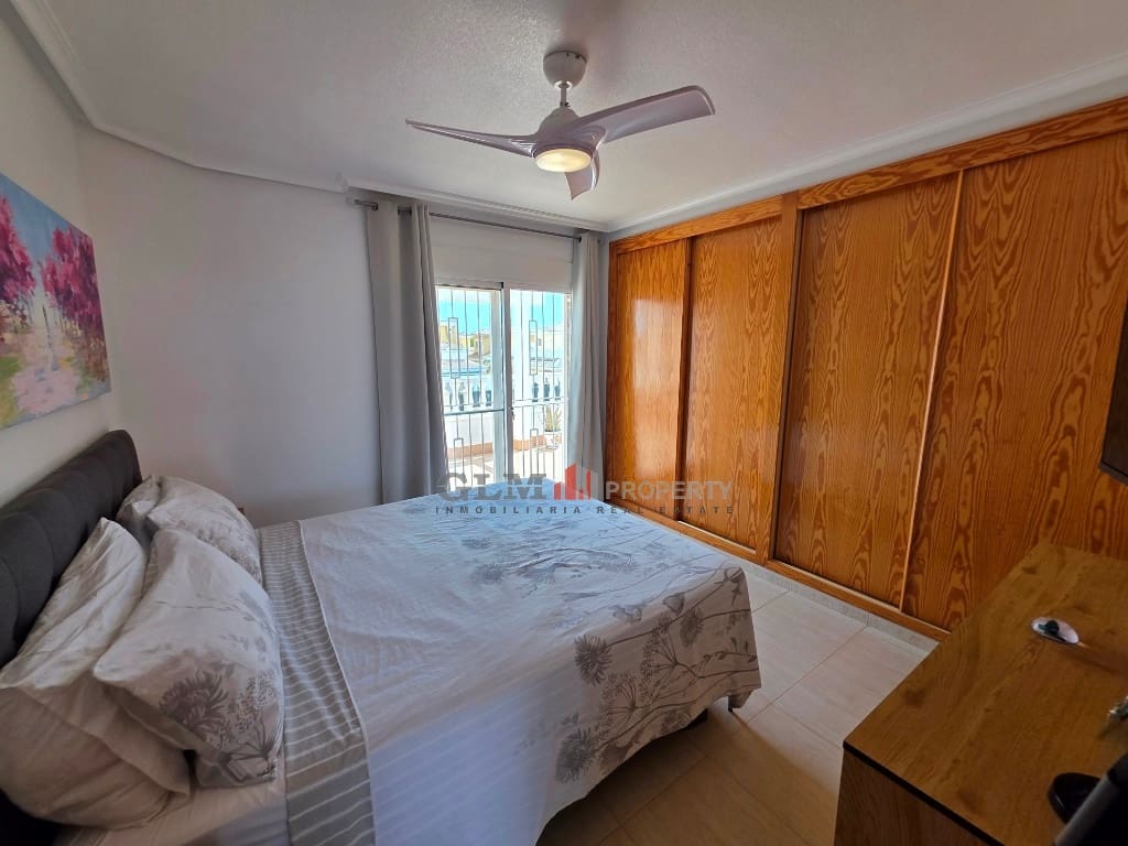 Apartamento de 3 habitaciones en Los Alcázares en venta con piscina garaje - 329.000 € (Ref: 10019348)