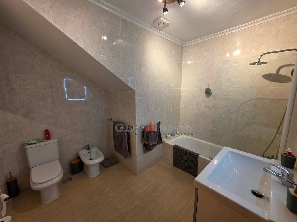 Apartamento de 3 habitaciones en Los Alcázares en venta con piscina garaje - 329.000 € (Ref: 10019348)