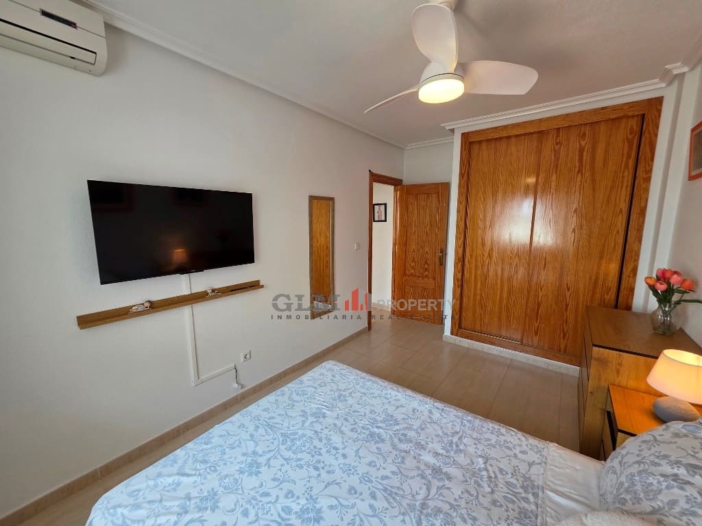 Apartamento de 3 habitaciones en Los Alcázares en venta con piscina garaje - 329.000 € (Ref: 10019348)