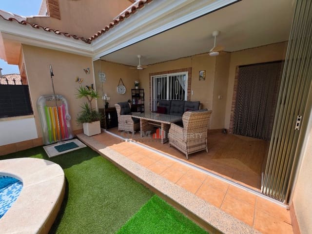 Apartamento de 3 habitaciones en Los Alcázares en venta con piscina garaje - 329.000 € (Ref: 10019348)