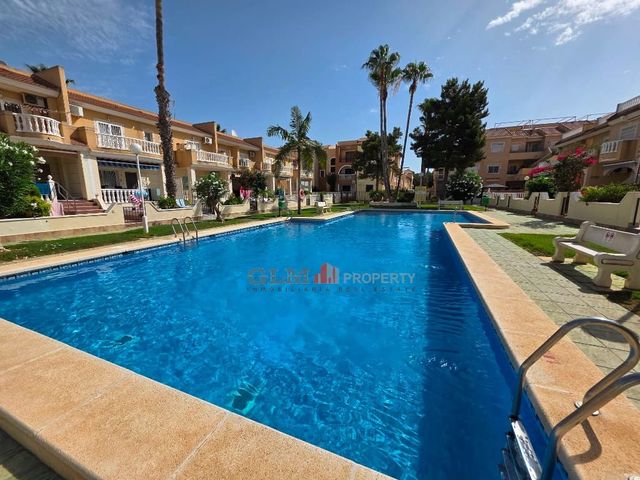 Apartamento de 3 habitaciones en Los Alcázares en venta con piscina - 269.000 € (Ref: 10019350)