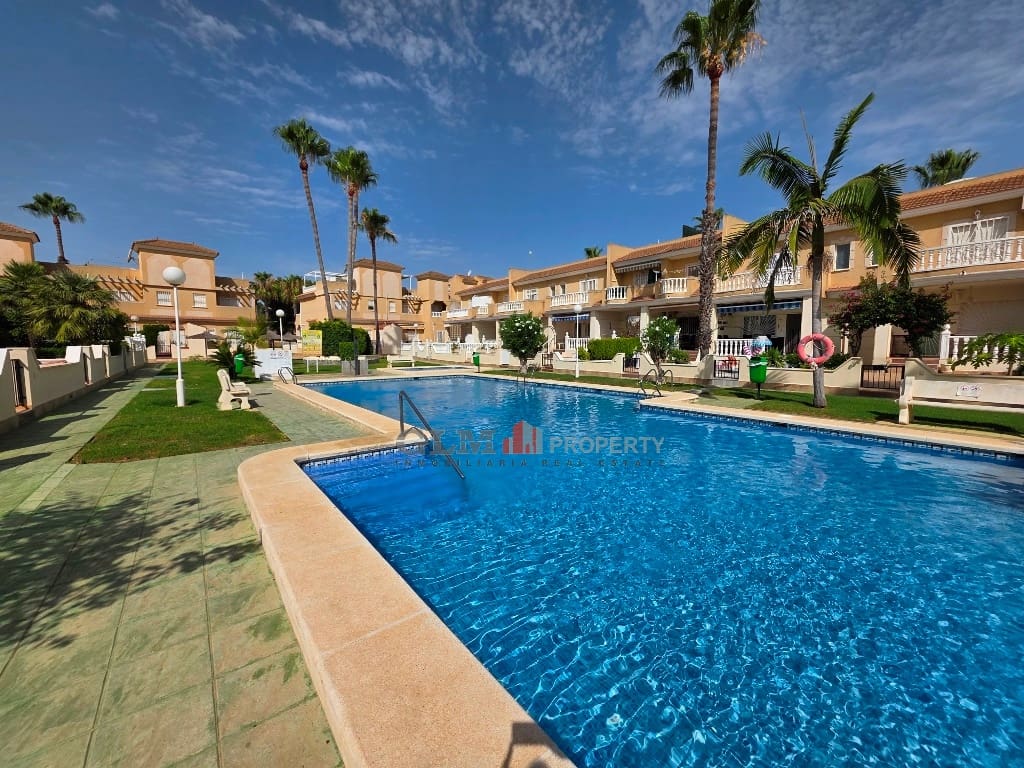 Apartamento de 3 habitaciones en Los Alcázares en venta con piscina - 269.000 € (Ref: 10019350)