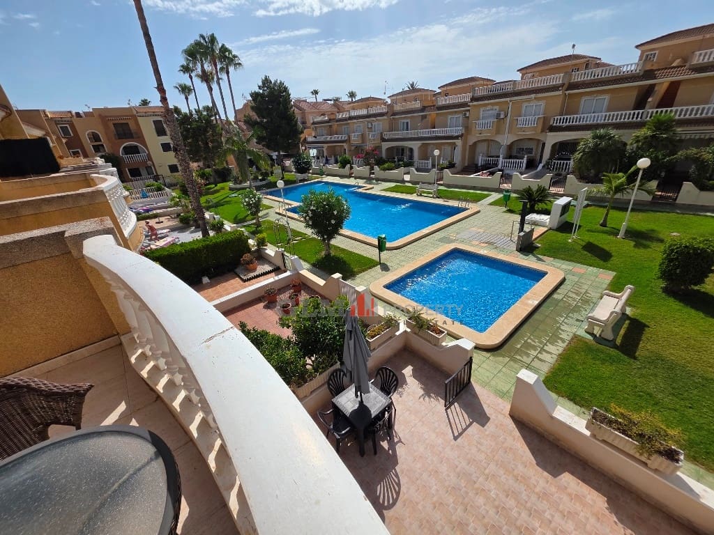 Apartamento de 3 habitaciones en Los Alcázares en venta con piscina - 269.000 € (Ref: 10019350)