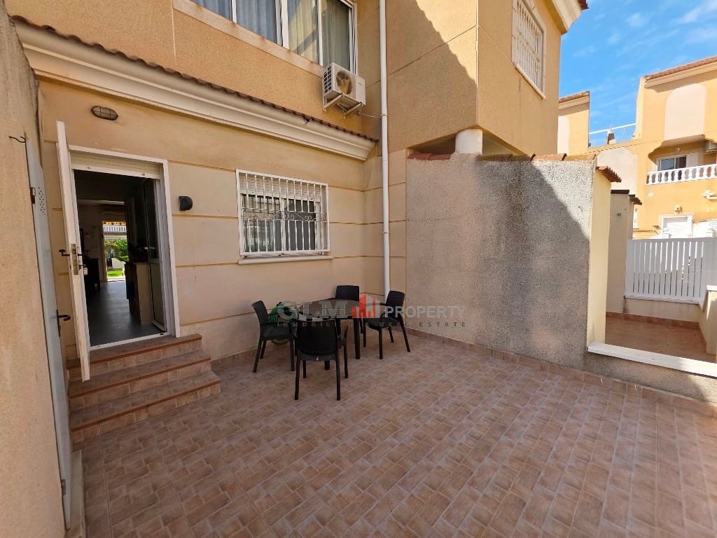 Apartamento de 3 habitaciones en Los Alcázares en venta con piscina - 269.000 € (Ref: 10019350)