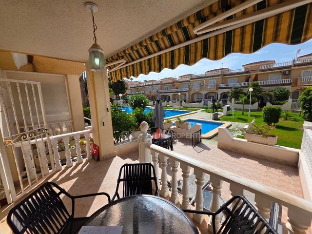 Apartamento de 3 habitaciones en Los Alcázares en venta con piscina - 269.000 € (Ref: 10019350)