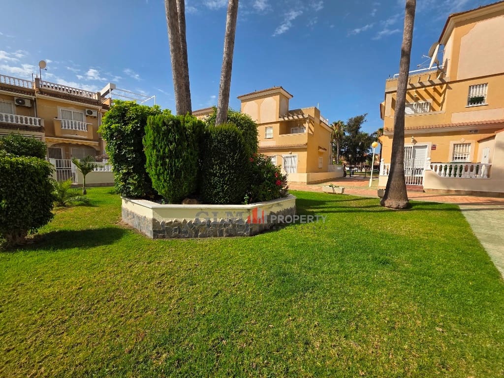 Apartamento de 3 habitaciones en Los Alcázares en venta con piscina - 269.000 € (Ref: 10019350)