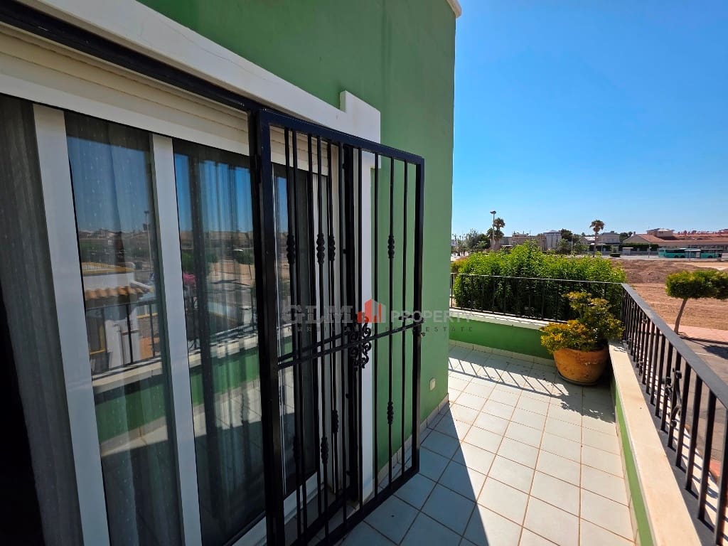 3 Zimmer Apartment zu verkaufen in San Javier mit Pool - 240.000 € (Ref: 10019353)