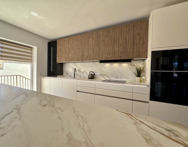5 slaapkamer Villa te koop in Mar de Cristal, Cartagena met zwembad garage - € 575.000 (Ref: 10057614)