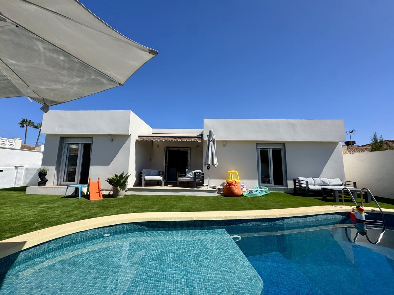 5 slaapkamer Villa te koop in Mar de Cristal met zwembad garage - € 575.000 (Ref: 10057614)
