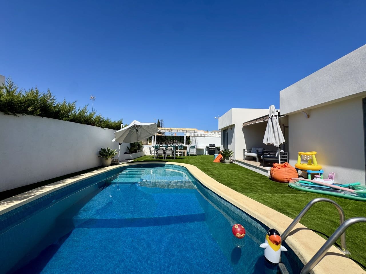 5 slaapkamer Villa te koop in Mar de Cristal met zwembad garage - € 575.000 (Ref: 10057614)