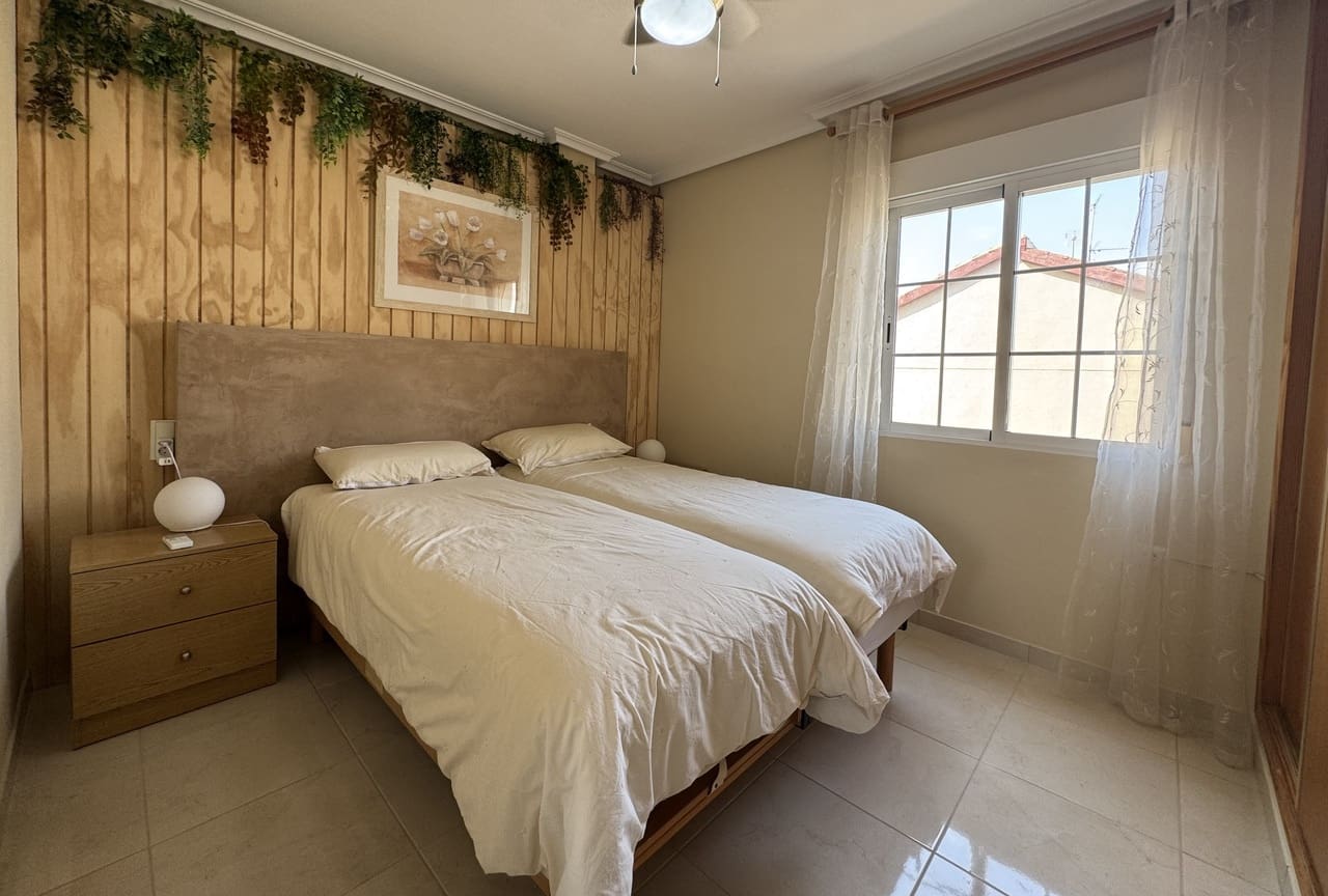 4 Zimmer Apartment zu verkaufen in Los Alcazares mit Pool Garage - 220.000 € (Ref: 10065385)