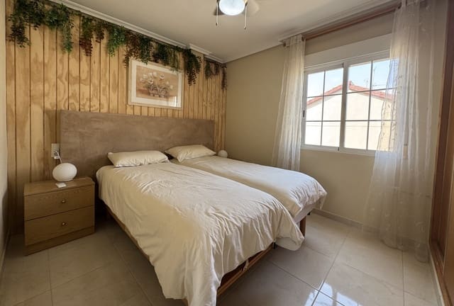 4 soveværelse Lejlighed til salg i Los Alcázares med swimmingpool garage - € 220.000 (Ref: 10065385)