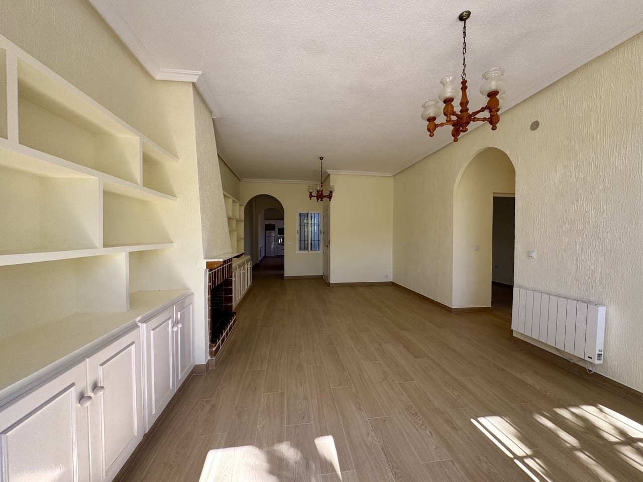 7 slaapkamer Villa te koop in Atamaria met zwembad garage - € 565.000 (Ref: 10095473)