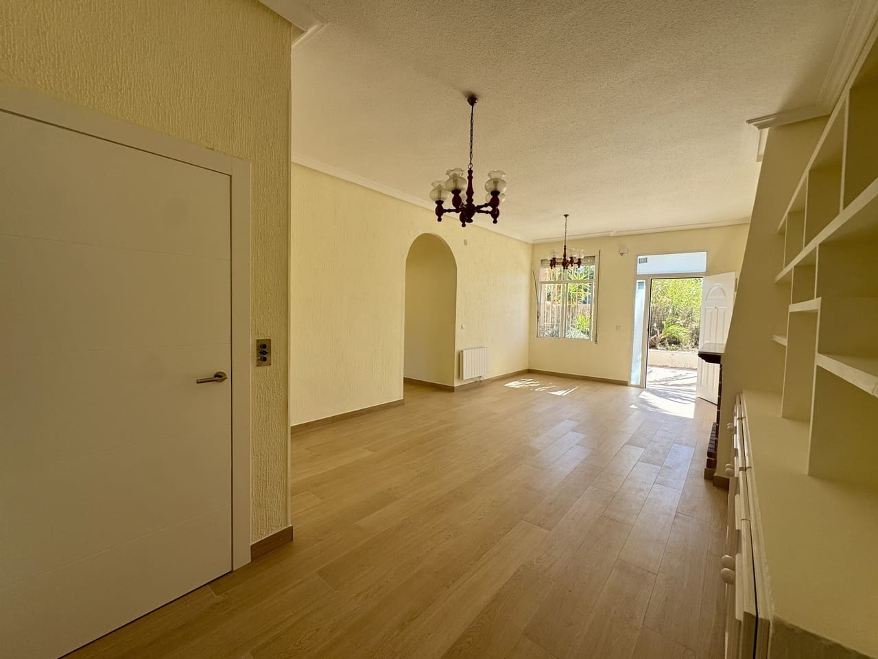 7 slaapkamer Villa te koop in Atamaria met zwembad garage - € 565.000 (Ref: 10095473)
