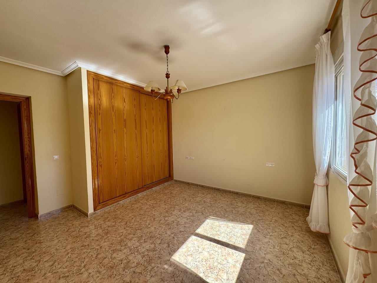 7 slaapkamer Villa te koop in Atamaria met zwembad garage - € 565.000 (Ref: 10095473)