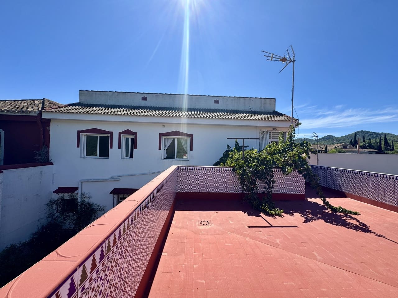 7 slaapkamer Villa te koop in Atamaria met zwembad garage - € 565.000 (Ref: 10095473)