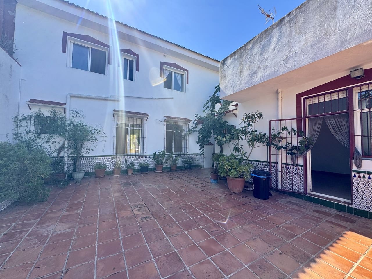 7 slaapkamer Villa te koop in Atamaria met zwembad garage - € 565.000 (Ref: 10095473)