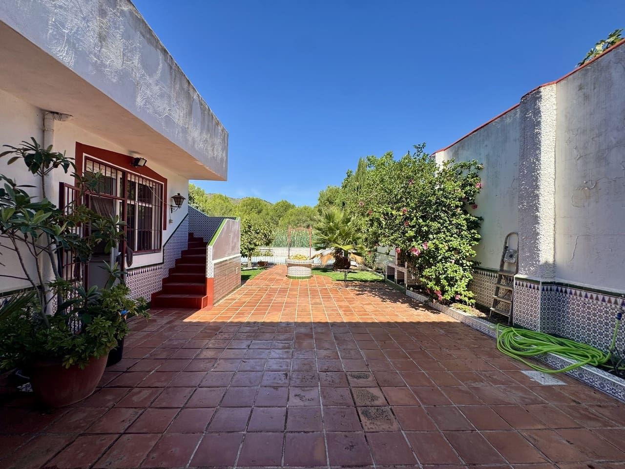 7 slaapkamer Villa te koop in Atamaria met zwembad garage - € 565.000 (Ref: 10095473)