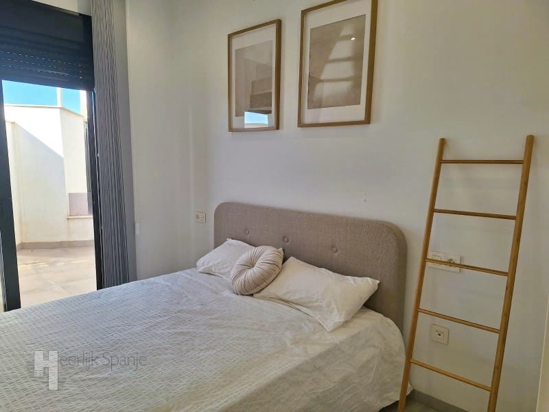 Apartamento de 2 habitaciones en Santiago de la Ribera en venta con piscina garaje - 250.000 € (Ref: 10130154)