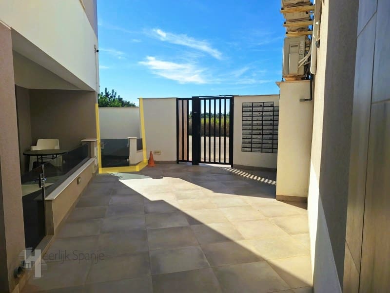 Apartamento de 2 habitaciones en Santiago de la Ribera en venta con piscina garaje - 250.000 € (Ref: 10130154)