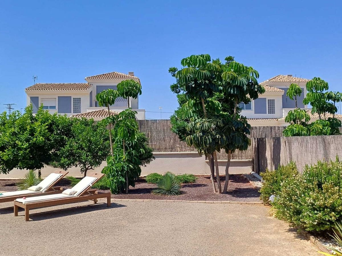 4 slaapkamer Villa te koop in Purias met garage - € 422.000 (Ref: 10167681)