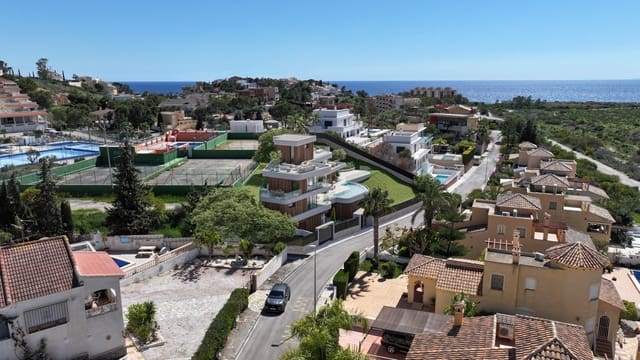 8 makuuhuone Huvila myytävänä paikassa Isla Plana, Cartagena mukana uima-altaan 
autotalli - 1 080 000 € (Ref: 10167817)