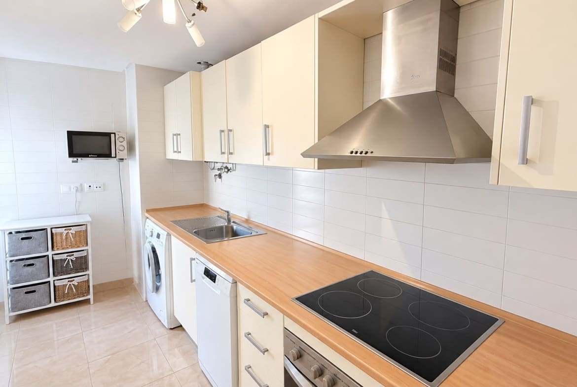 2 Zimmer Apartment zu verkaufen in La Torre Golf Resort mit Pool Garage - 145.000 € (Ref: 10182219)