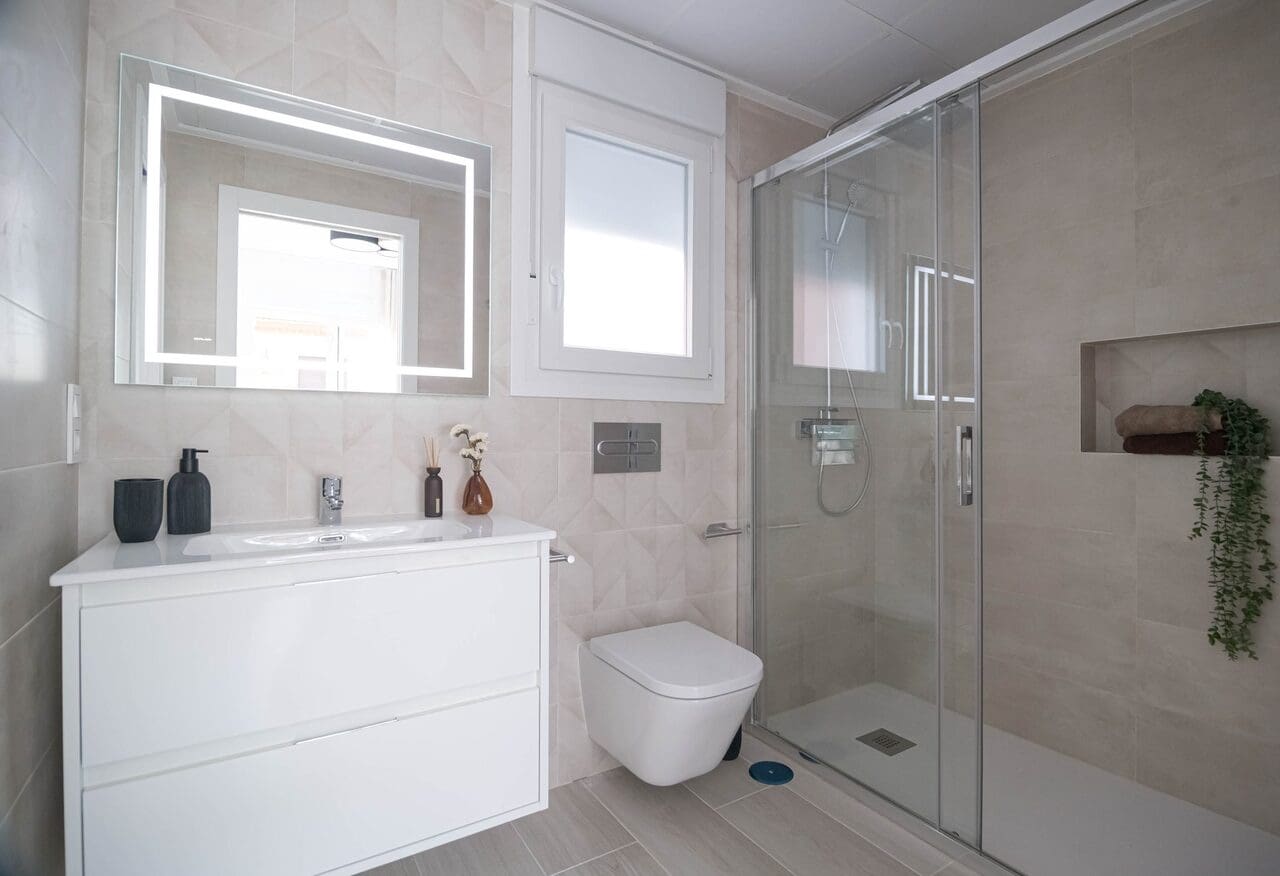 3 bedroom Townhouse for sale in Avileses with pool - € 289,900 (Ref: 7324020)