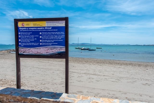 3 makuuhuone Huvila myytävänä paikassa Los Alcázares mukana uima-altaan - 361 500 € (Ref: 7359094)